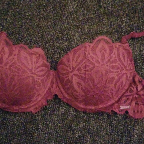 Pink VS Lace Push Up - Picture 2 of 3